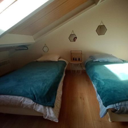 Ferienwohnung Duplex Les Pieds Dans L' Eau Jullouville-les-Pins Exterior foto